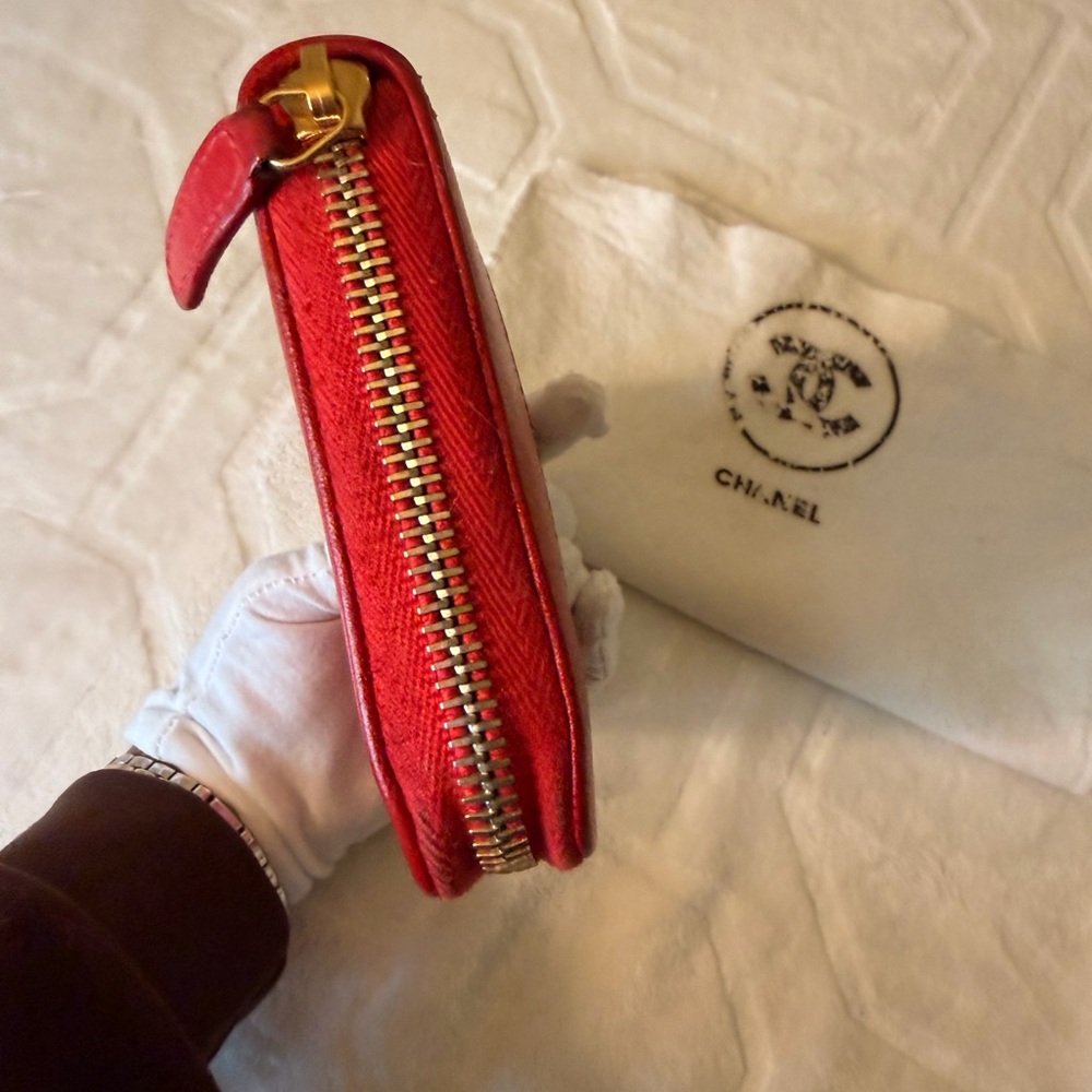 CHANEL Mademoiselle Coco Mark Zip Around Wallet in Red - Picture 4 of 16